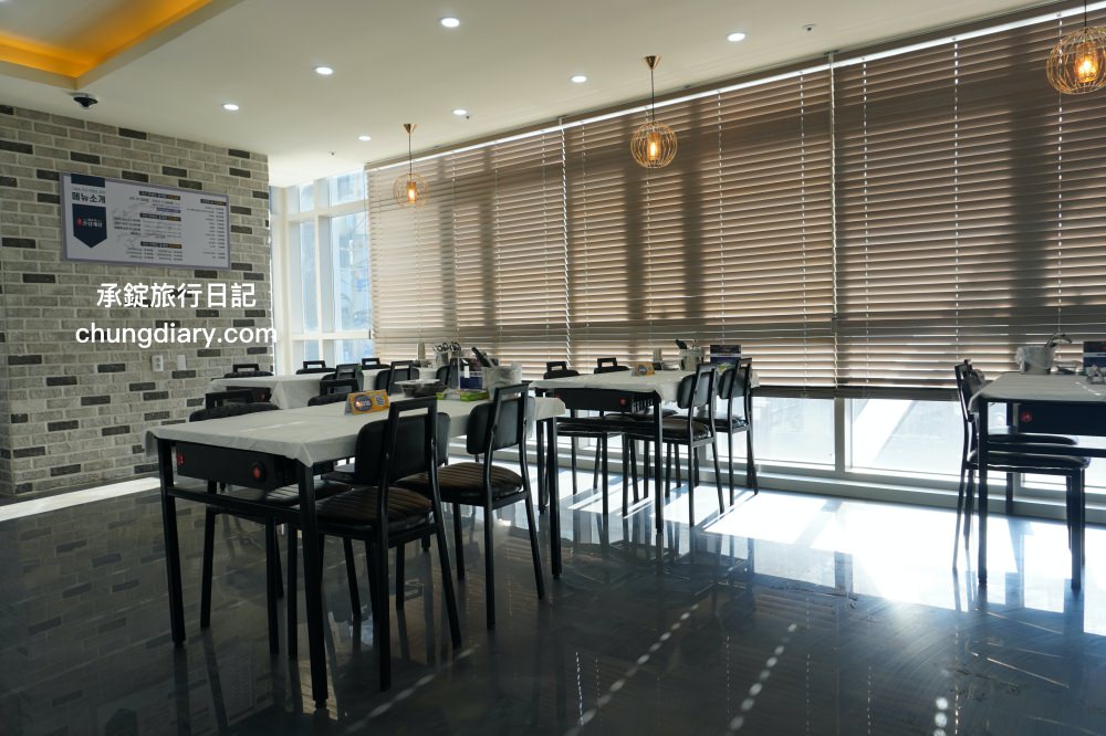 釜山醬蟹吃到飽【명현만간장게장무한리필 부산광안리점】廣安里海水浴場附近,100%韓國延坪島青蟹!韓式辣醬蟹、醬油蟹無限續加。 - 第7張圖 釜山醬蟹吃到飽【명현만간장게장무한리필 부산광안리점】廣安里海水浴場附近,100%韓國延坪島青蟹!韓式辣醬蟹、醬油蟹無限續加。