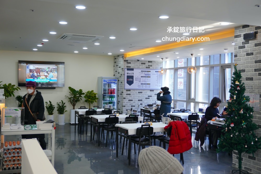 釜山醬蟹吃到飽【명현만간장게장무한리필 부산광안리점】廣安里海水浴場附近,100%韓國延坪島青蟹!韓式辣醬蟹、醬油蟹無限續加。 - 第8張圖 釜山醬蟹吃到飽【명현만간장게장무한리필 부산광안리점】廣安里海水浴場附近,100%韓國延坪島青蟹!韓式辣醬蟹、醬油蟹無限續加。