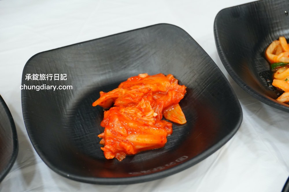 釜山醬蟹吃到飽【명현만간장게장무한리필 부산광안리점】廣安里海水浴場附近,100%韓國延坪島青蟹!韓式辣醬蟹、醬油蟹無限續加。 - 第16張圖 釜山醬蟹吃到飽【명현만간장게장무한리필 부산광안리점】廣安里海水浴場附近,100%韓國延坪島青蟹!韓式辣醬蟹、醬油蟹無限續加。