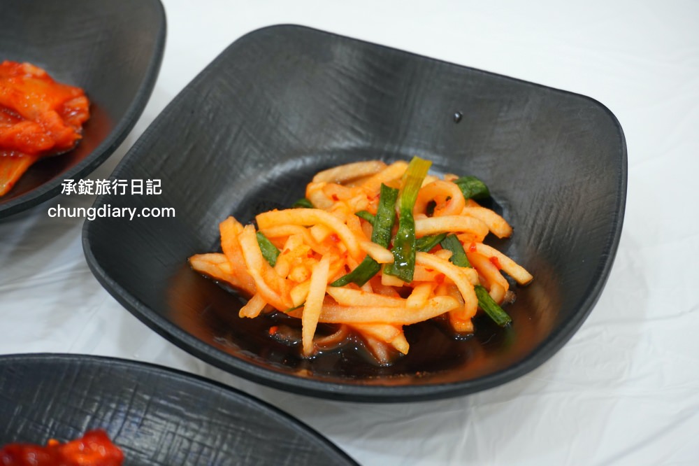 釜山醬蟹吃到飽【명현만간장게장무한리필 부산광안리점】廣安里海水浴場附近,100%韓國延坪島青蟹!韓式辣醬蟹、醬油蟹無限續加。 - 第15張圖 釜山醬蟹吃到飽【명현만간장게장무한리필 부산광안리점】廣安里海水浴場附近,100%韓國延坪島青蟹!韓式辣醬蟹、醬油蟹無限續加。