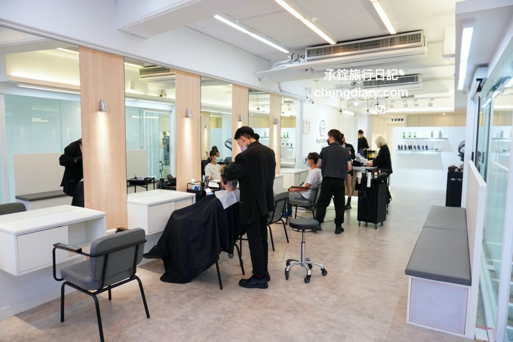 公館髮廊推薦【鉅洋髮藝 G-Young Hair salon】台北中正區美髮店！專業髮型師「Nell年年」擅長男款髮型風格，男士剪髮、男生染髮、韓式燙髮。