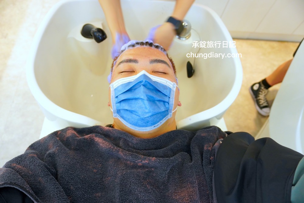 公館髮廊推薦【鉅洋髮藝 G-Young Hair salon】台北中正區美髮店！專業髮型師「Nell年年」擅長男款髮型風格，男士剪髮、男生染髮、韓式燙髮。