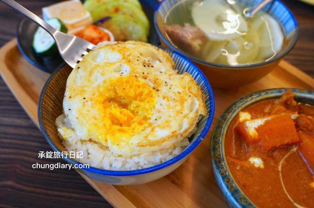 阿飛Brunch|台中火車站早午餐店,明亮溫馨「植物系」裝潢風格,隱藏在巷弄內的綠植餐廳!鄰近~大魯閣新時代購物中心/台中站前秀泰影城/LaLaport台中店|台中東區大智路美食推薦 - 第10張圖 阿飛Brunch|台中火車站早午餐店,明亮溫馨「植物系」裝潢風格,隱藏在巷弄內的綠植餐廳!鄰近~大魯閣新時代購物中心/台中站前秀泰影城/LaLaport台中店|台中東區大智路美食推薦