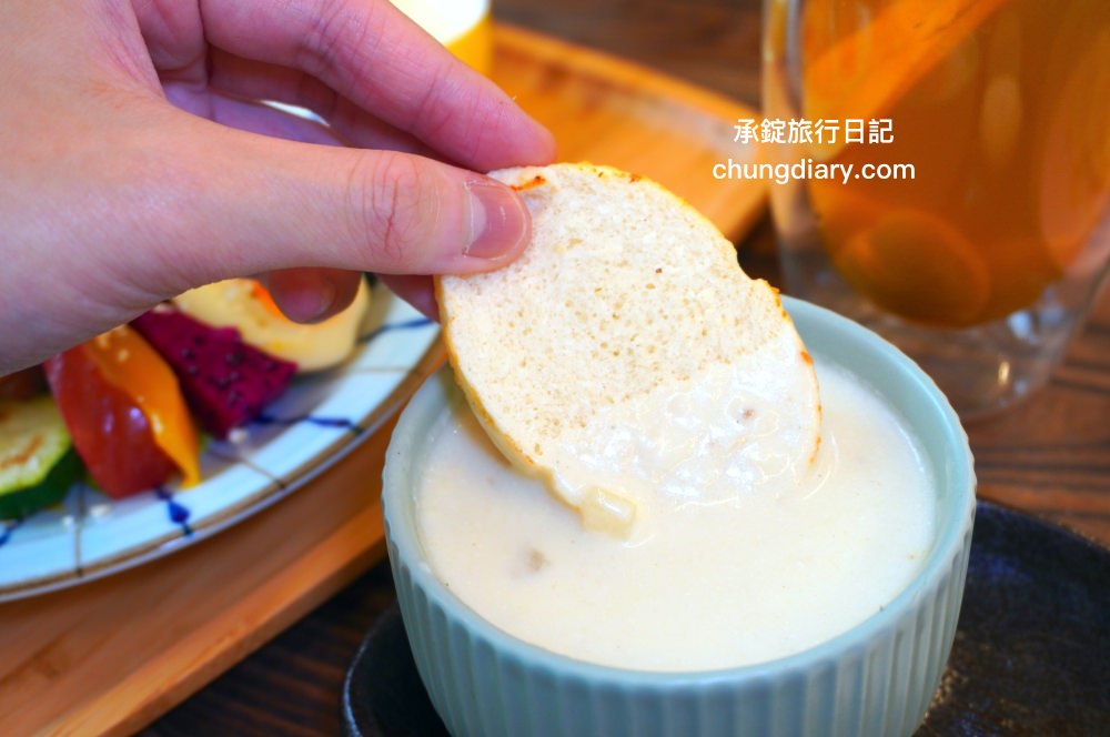 阿飛Brunch|台中火車站早午餐店,明亮溫馨「植物系」裝潢風格,隱藏在巷弄內的綠植餐廳!鄰近~大魯閣新時代購物中心/台中站前秀泰影城/LaLaport台中店|台中東區大智路美食推薦 - 第27張圖 阿飛Brunch|台中火車站早午餐店,明亮溫馨「植物系」裝潢風格,隱藏在巷弄內的綠植餐廳!鄰近~大魯閣新時代購物中心/台中站前秀泰影城/LaLaport台中店|台中東區大智路美食推薦