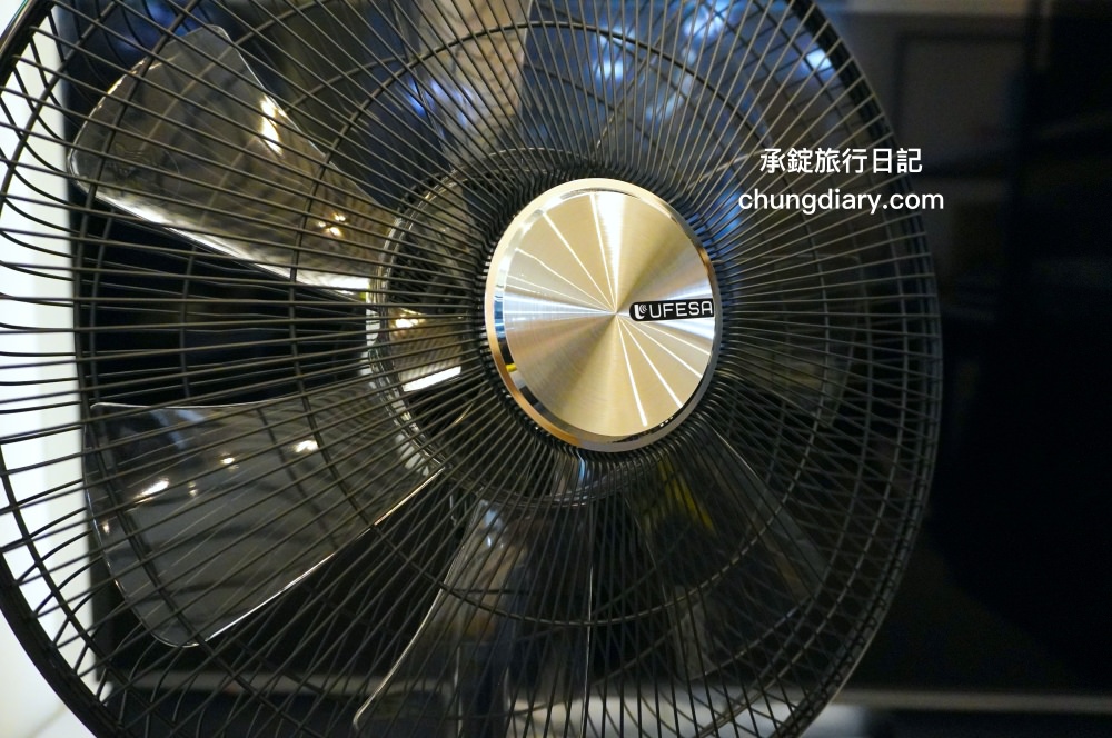電風扇推薦【UFesa 16吋DC直流節能風扇】智能家電，尊爵奢華黑質感外型，七段大風量調整設定，睡眠風/自然風/一般風三種模式，定時開關機，紅外線遙控器操控！台北內湖雅光電器商城