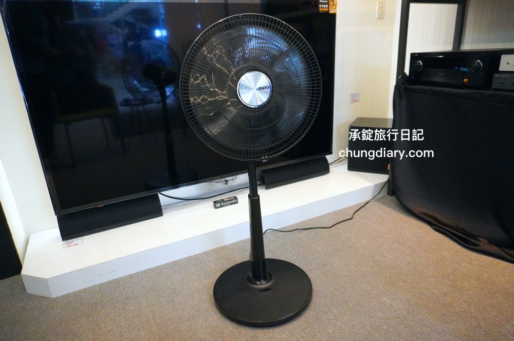 電風扇推薦【UFesa 16吋DC直流節能風扇】智能家電，尊爵奢華黑質感外型，七段大風量調整設定，睡眠風/自然風/一般風三種模式，定時開關機，紅外線遙控器操控！台北內湖雅光電器商城