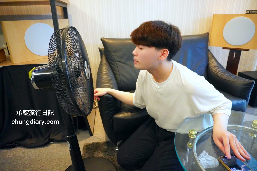 電風扇推薦【UFesa 16吋DC直流節能風扇】智能家電，尊爵奢華黑質感外型，七段大風量調整設定，睡眠風/自然風/一般風三種模式，定時開關機，紅外線遙控器操控！台北內湖雅光電器商城