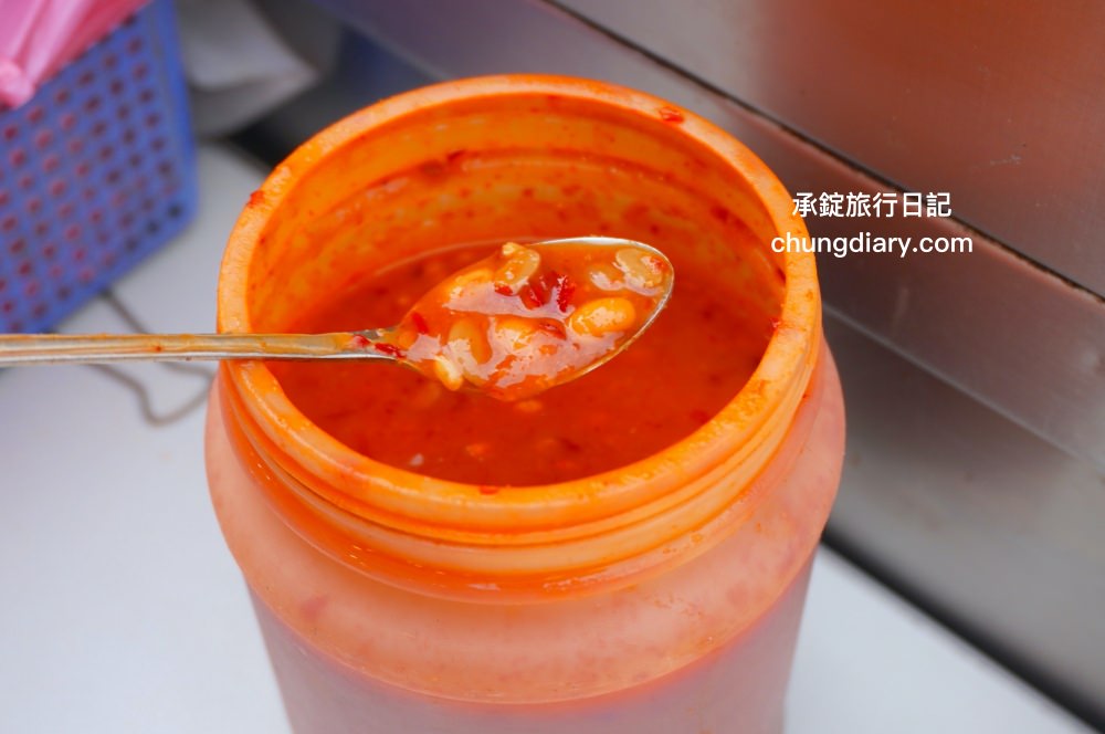 饒河夜市藥燉排骨【陳董藥燉排骨攤位】連續五年「米其林必比登」推薦夜市小吃！