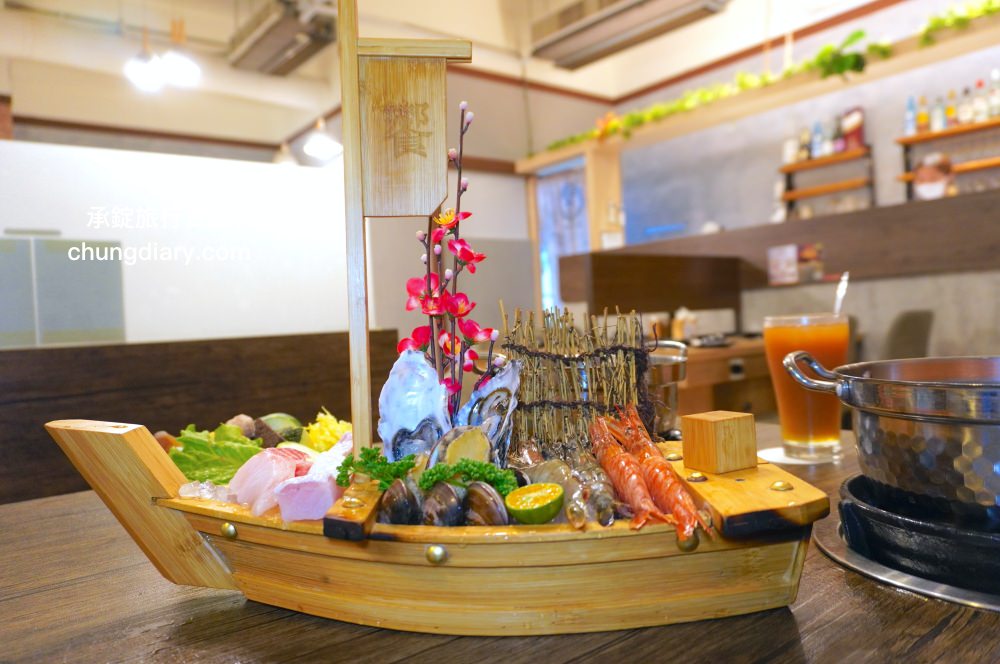 饗鍋物料理|台中西屯火鍋店「火烤兩吃」銅盤烤肉,全新升級!蔬菜自助吧吃到飽,還有免費的蜂蜜牛奶冰淇淋。 - 第29張圖 饗鍋物料理|台中西屯火鍋店「火烤兩吃」銅盤烤肉,全新升級!蔬菜自助吧吃到飽,還有免費的蜂蜜牛奶冰淇淋。