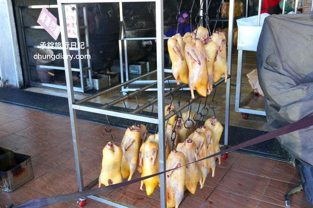 高雄仁武烤鴨怎麼點？招牌「一鴨二吃」全鴨附餅、鹹酥全鴨，2023最新菜單MENU價格。