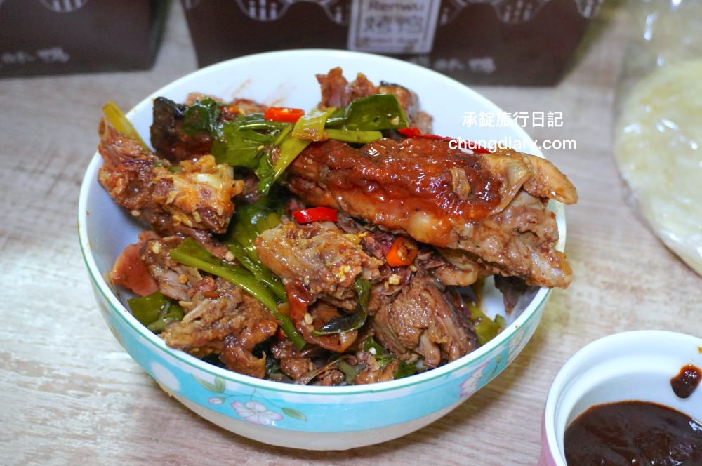 高雄仁武烤鴨怎麼點？招牌「一鴨二吃」全鴨附餅、鹹酥全鴨，2023最新菜單MENU價格。