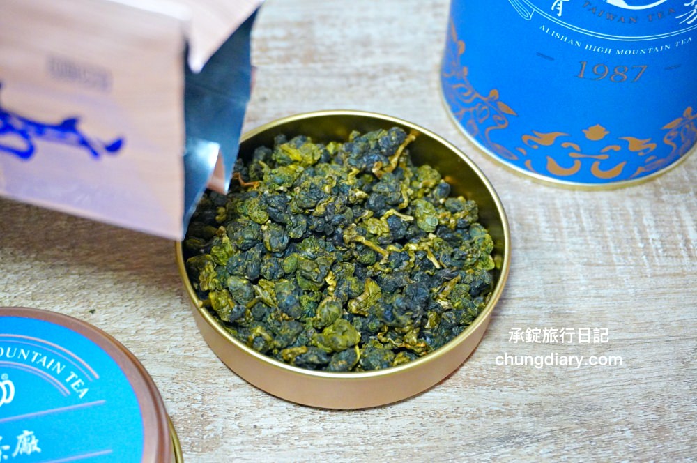 全台最美茶園！嘉義梅山私房景點【太和寈芳茶廠】隱藏版茶園秘境【大風埕觀日峰】一望無際綠油油的茶園風光。