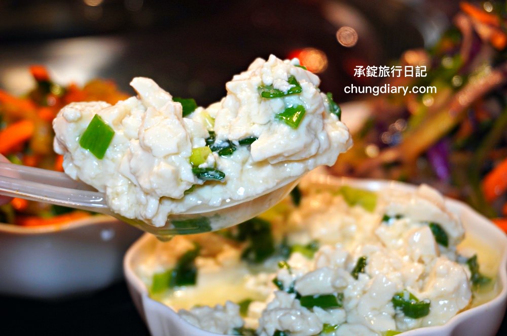 小媳婦鐵鍋燉台中旗艦店|最道地特色東北菜!必點手工玉米餅|漁人町日本星光市集、台中市魚市場-哈漁碼頭旁。 - 第39張圖 小媳婦鐵鍋燉台中旗艦店|最道地特色東北菜!必點手工玉米餅|漁人町日本星光市集、台中市魚市場-哈漁碼頭旁。