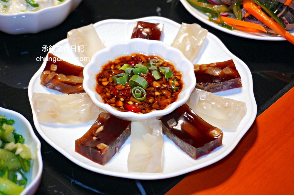 小媳婦鐵鍋燉台中旗艦店|最道地特色東北菜!必點手工玉米餅|漁人町日本星光市集、台中市魚市場-哈漁碼頭旁。 - 第42張圖 小媳婦鐵鍋燉台中旗艦店|最道地特色東北菜!必點手工玉米餅|漁人町日本星光市集、台中市魚市場-哈漁碼頭旁。