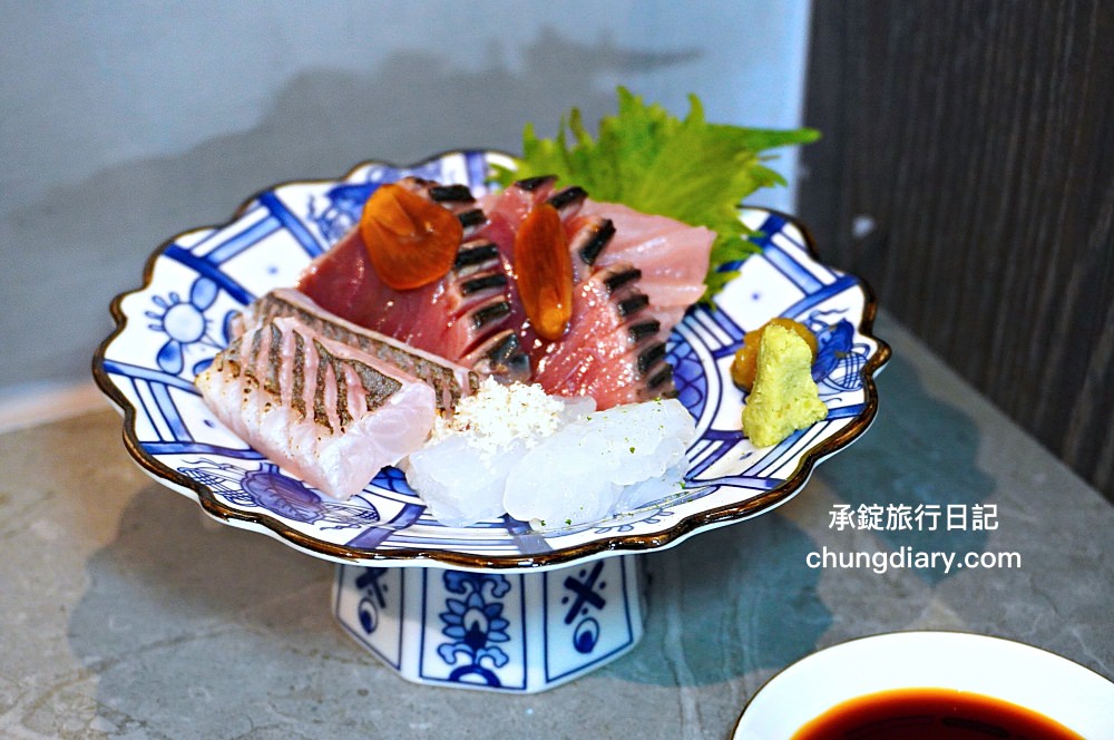 ARAMASA-Sake Bistro母龜小吃部｜日本清酒餐酒館｜台中北區美食酒吧｜特色日式料理：釜飯、烤白鰻、鰻魚飯、預約制の生魚片。