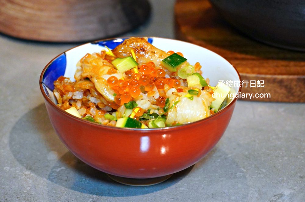 ARAMASA-Sake Bistro母龜小吃部｜日本清酒餐酒館｜台中北區美食酒吧｜特色日式料理：釜飯、烤白鰻、鰻魚飯、預約制の生魚片。