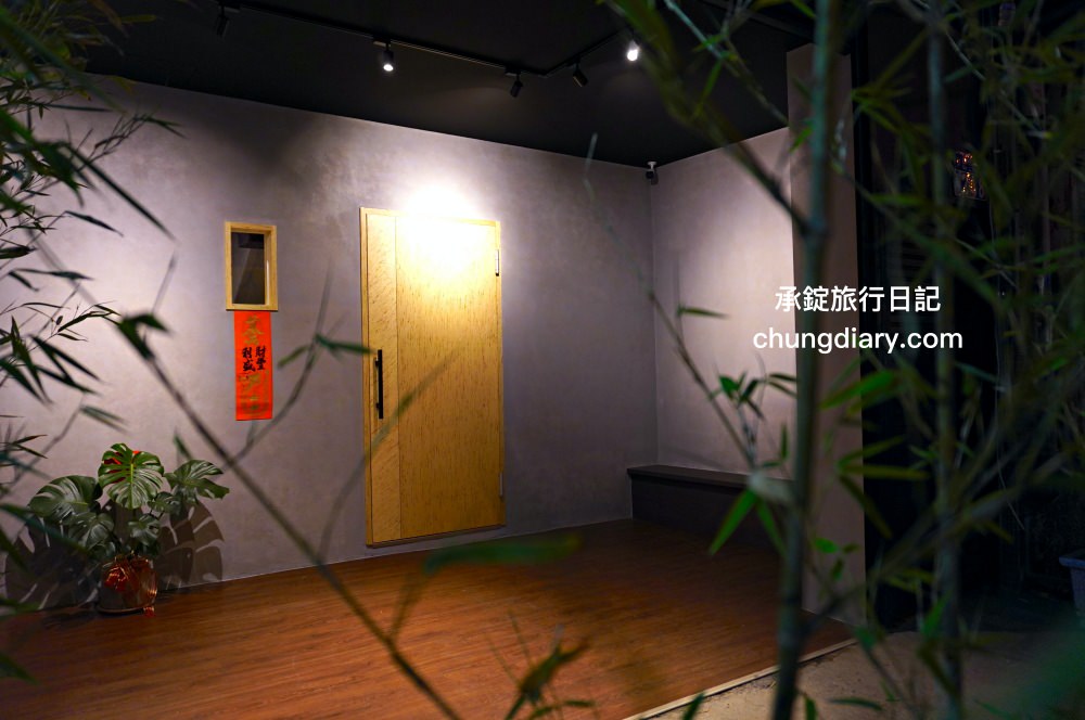 ARAMASA-Sake Bistro母龜小吃部｜日本清酒餐酒館｜台中北區美食酒吧｜特色日式料理：釜飯、烤白鰻、鰻魚飯、預約制の生魚片。