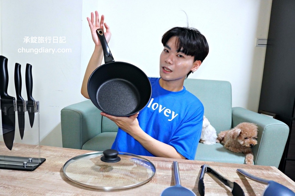 義大利CUOCO小帥鍋 S2|專利石墨烯深煎炒鍋|4.2L超大容量設計!煎、炒、湯三合一鍋型。 - 第5張圖 義大利CUOCO小帥鍋 S2|專利石墨烯深煎炒鍋|4.2L超大容量設計!煎、炒、湯三合一鍋型。