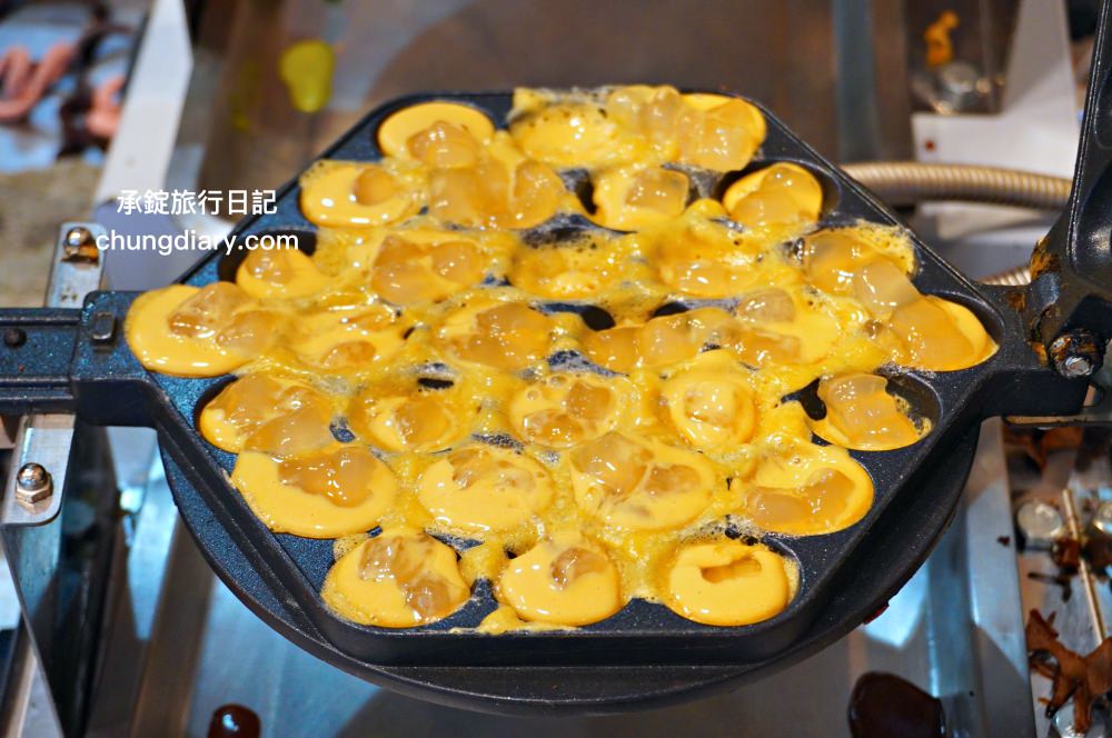 十二韻太平中山店｜限定門市！雞蛋仔現點現做｜玫瑰美妍冰茶、埔里甘蔗青茶、蜂蜜檸檬粉粿、粉珍粿奶茶。