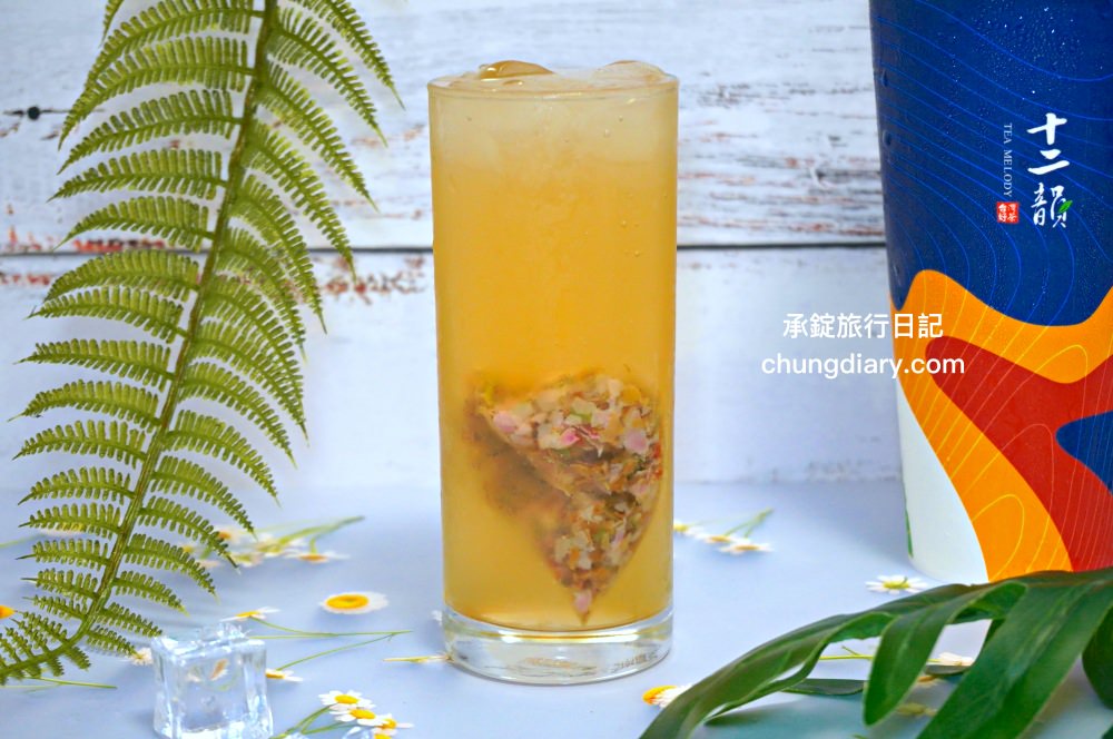 十二韻太平中山店｜限定門市！雞蛋仔現點現做｜玫瑰美妍冰茶、埔里甘蔗青茶、蜂蜜檸檬粉粿、粉珍粿奶茶。