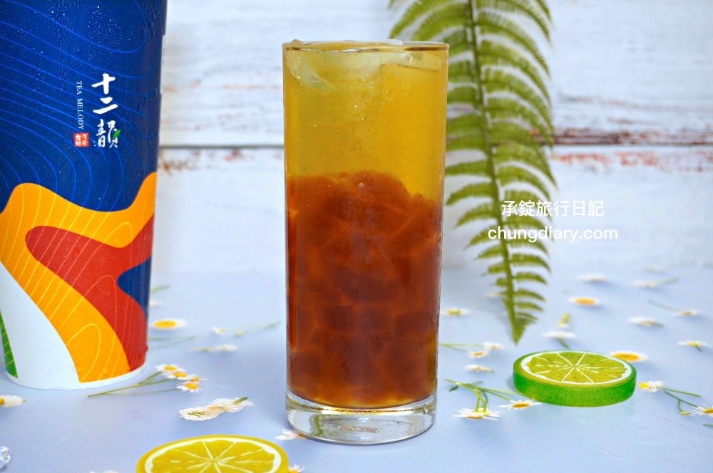 十二韻太平中山店｜限定門市！雞蛋仔現點現做｜玫瑰美妍冰茶、埔里甘蔗青茶、蜂蜜檸檬粉粿、粉珍粿奶茶。