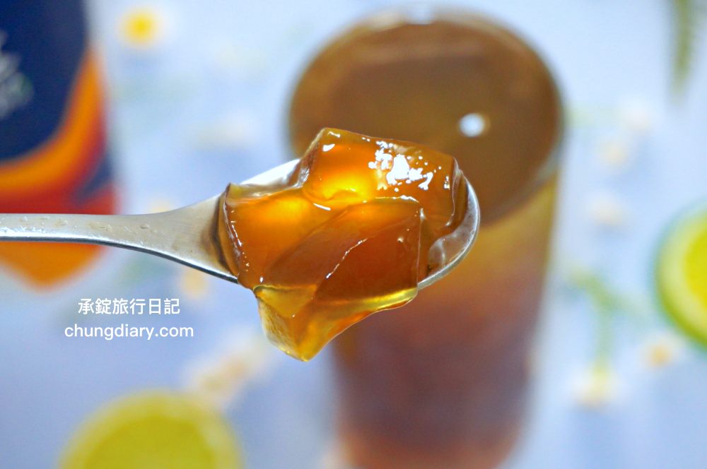 十二韻太平中山店｜限定門市！雞蛋仔現點現做｜玫瑰美妍冰茶、埔里甘蔗青茶、蜂蜜檸檬粉粿、粉珍粿奶茶。