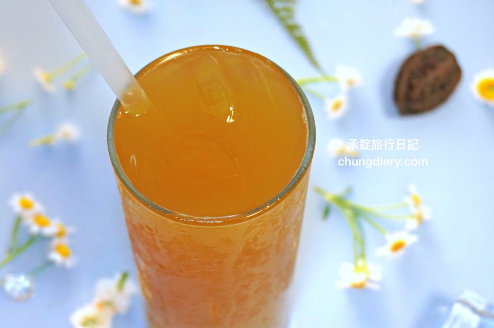 十二韻太平中山店｜限定門市！雞蛋仔現點現做｜玫瑰美妍冰茶、埔里甘蔗青茶、蜂蜜檸檬粉粿、粉珍粿奶茶。