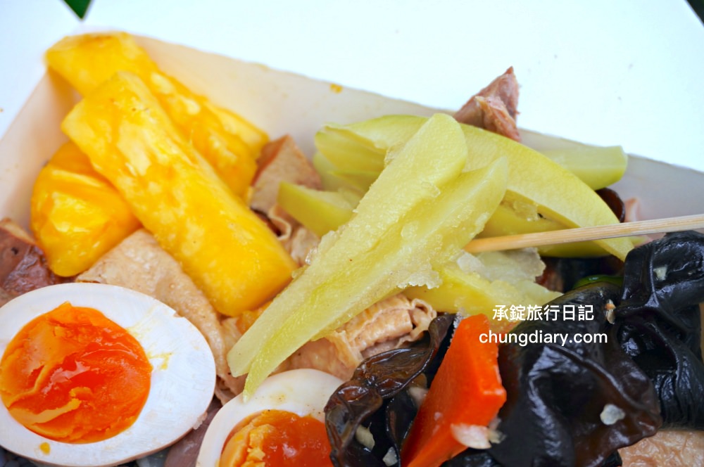 木子李鹽水雞｜台中太平美食｜乾淨衛生小吃餐車，好吃不貴，獨家胡椒粉配方，清爽不油膩！鄰近～東區精武車站。