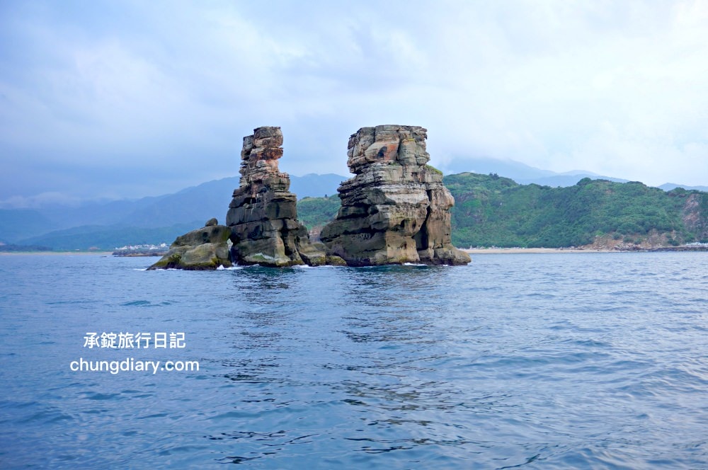 2024金山磺火季！磺港蹦火仔，全球唯一噴火捕魚法，有如海上螢火蟲奇景。