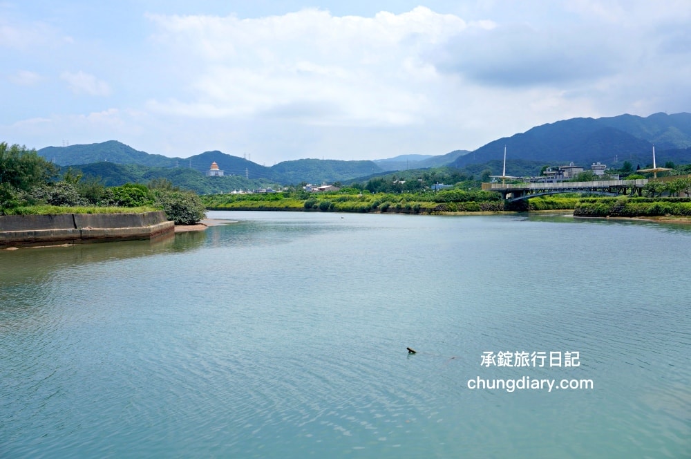 88號水碼頭活海鮮餐廳|水尾漁港、獅頭山公園旁|欣賞員潭溪水美景!新北金山海產店推薦 - 第3張圖 88號水碼頭活海鮮餐廳|水尾漁港、獅頭山公園旁|欣賞員潭溪水美景!新北金山海產店推薦