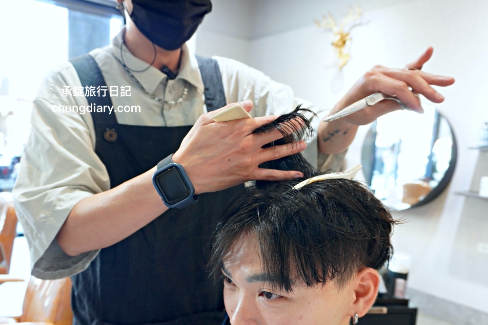 Virus hair salon 24H 日夜間髮廊 逢甲旗艦店｜台中男生燙髮、染髮、男士剪髮推薦｜三七分韓系紋理燙