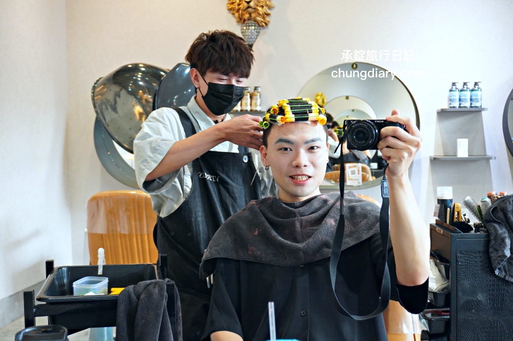 Virus hair salon 24H 日夜間髮廊 逢甲旗艦店｜台中男生燙髮、染髮、男士剪髮推薦｜三七分韓系紋理燙