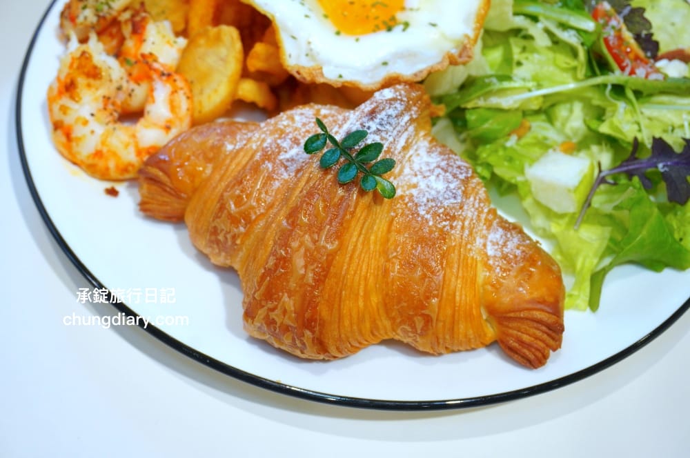 嶼里 With You｜台中東區義大利麵、燉飯、早午餐店，距離台中火車站～走路只要五分鐘！