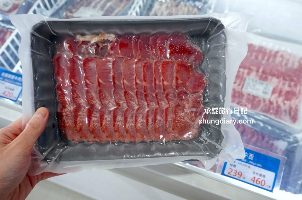 就是愛海鮮｜彰化花壇海鮮肉品市集｜全面升級冷氣開放！活體泰國蝦、鮭魚生魚片、中秋烤肉串燒宅配組合。