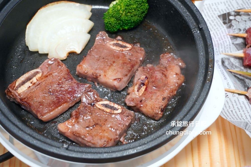 就是愛海鮮｜彰化花壇海鮮肉品市集｜全面升級冷氣開放！活體泰國蝦、鮭魚生魚片、中秋烤肉串燒宅配組合。