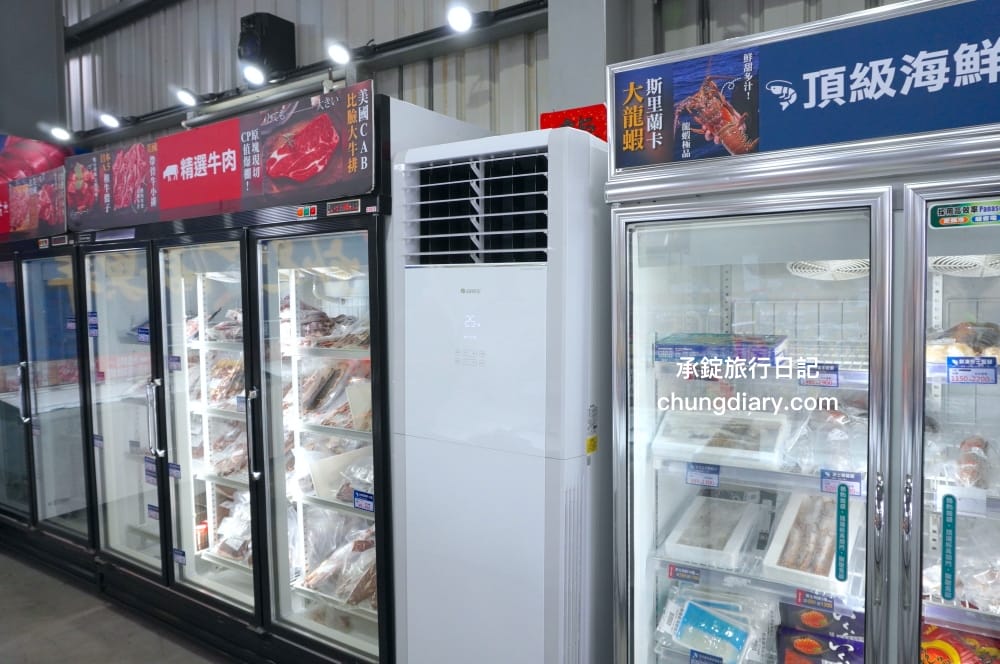 就是愛海鮮｜彰化花壇海鮮肉品市集｜全面升級冷氣開放！活體泰國蝦、鮭魚生魚片、中秋烤肉串燒宅配組合。