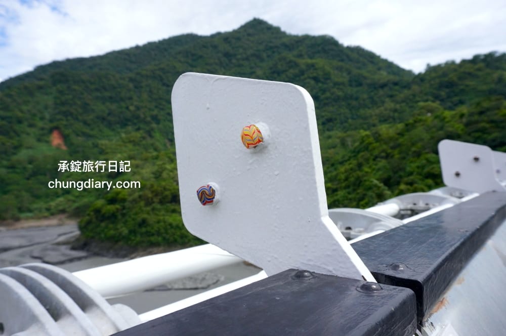 屏東x小琉球兩天一夜！入住緩慢大鵬灣民宿、山川琉璃吊橋、東港王船文化、美人洞、山豬溝、烏鬼洞｜雄獅國內旅遊行程