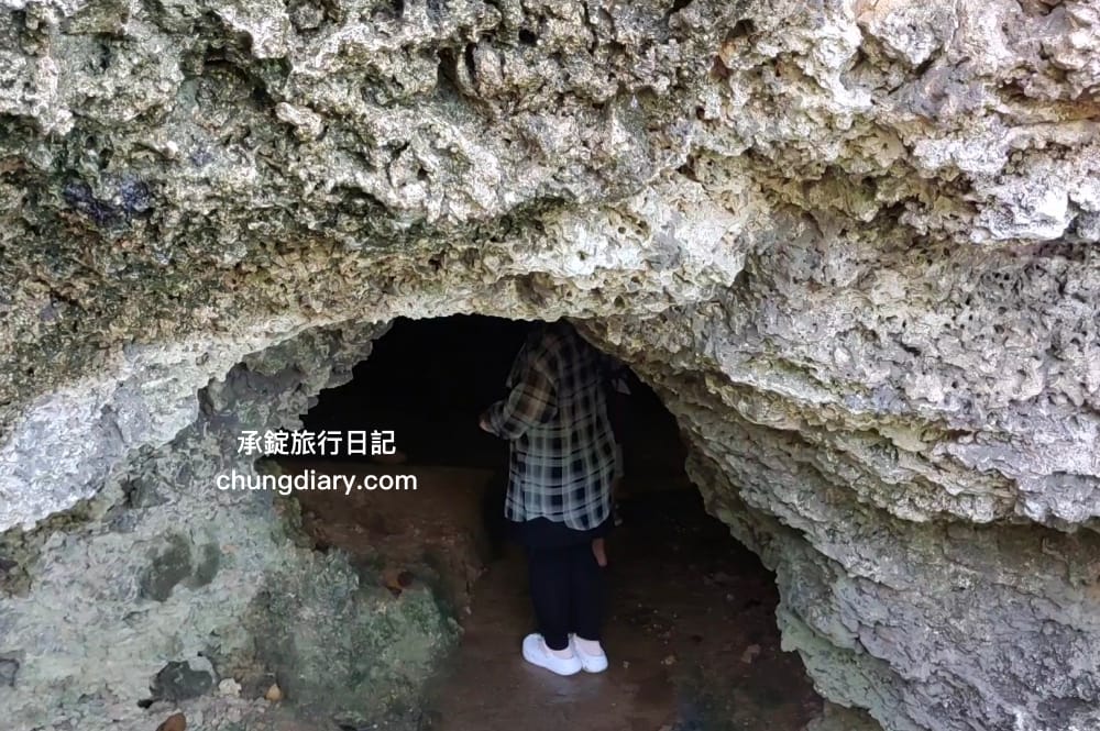 屏東x小琉球兩天一夜！入住緩慢大鵬灣民宿、山川琉璃吊橋、東港王船文化、美人洞、山豬溝、烏鬼洞｜雄獅國內旅遊行程