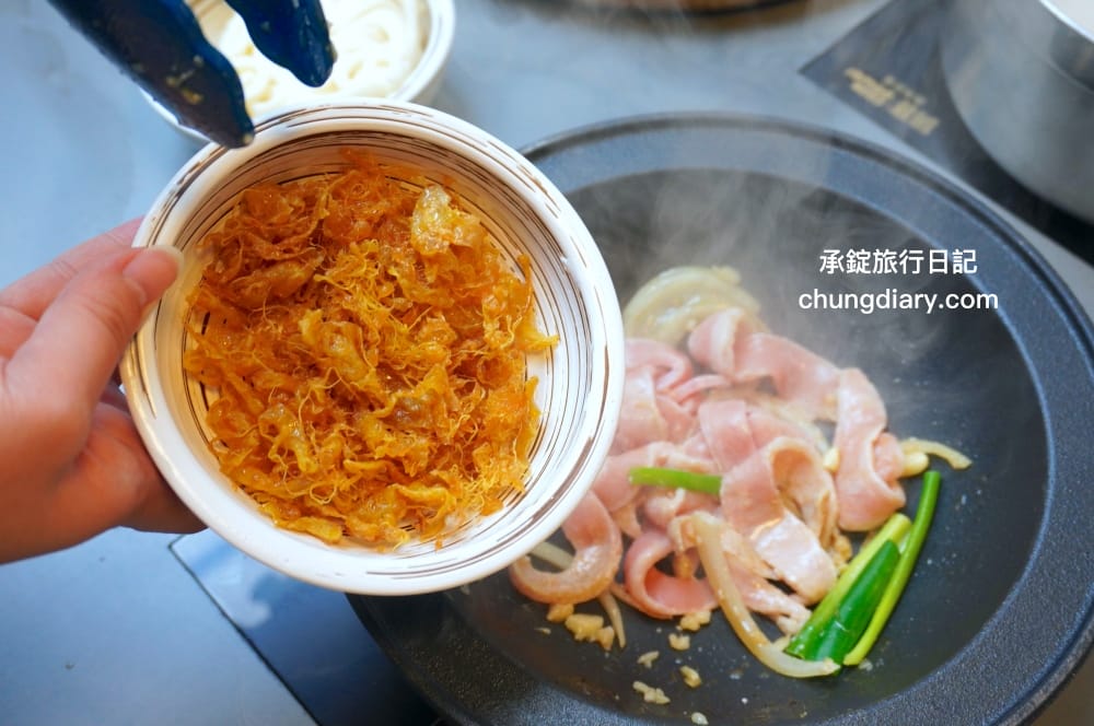 阿米石頭火鍋｜台中北屯松竹路｜最低318元起蔬菜火鍋料吃到飽！下午不休息～營業至凌晨2點！泰國明果冰淇淋、冰棒免費自助。