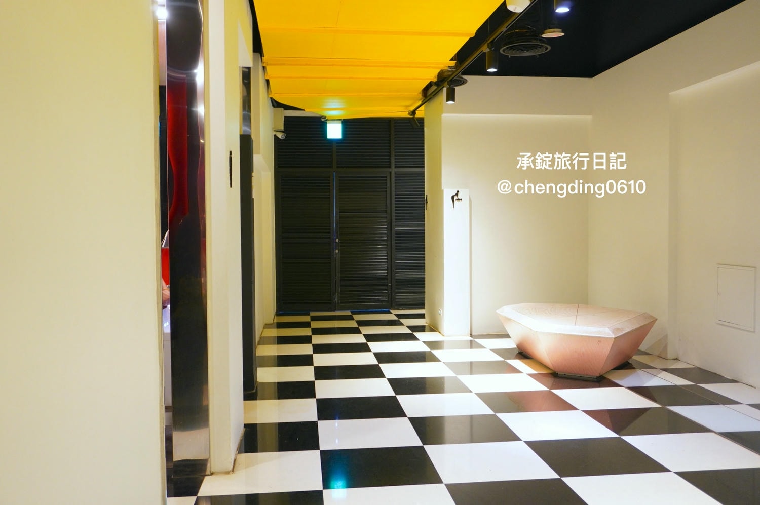桃園中壢大江購物中心｜全年免費停車｜熱門餐廳聚集地｜檀島香港餐廳，刷聯名卡還可享12%回饋！