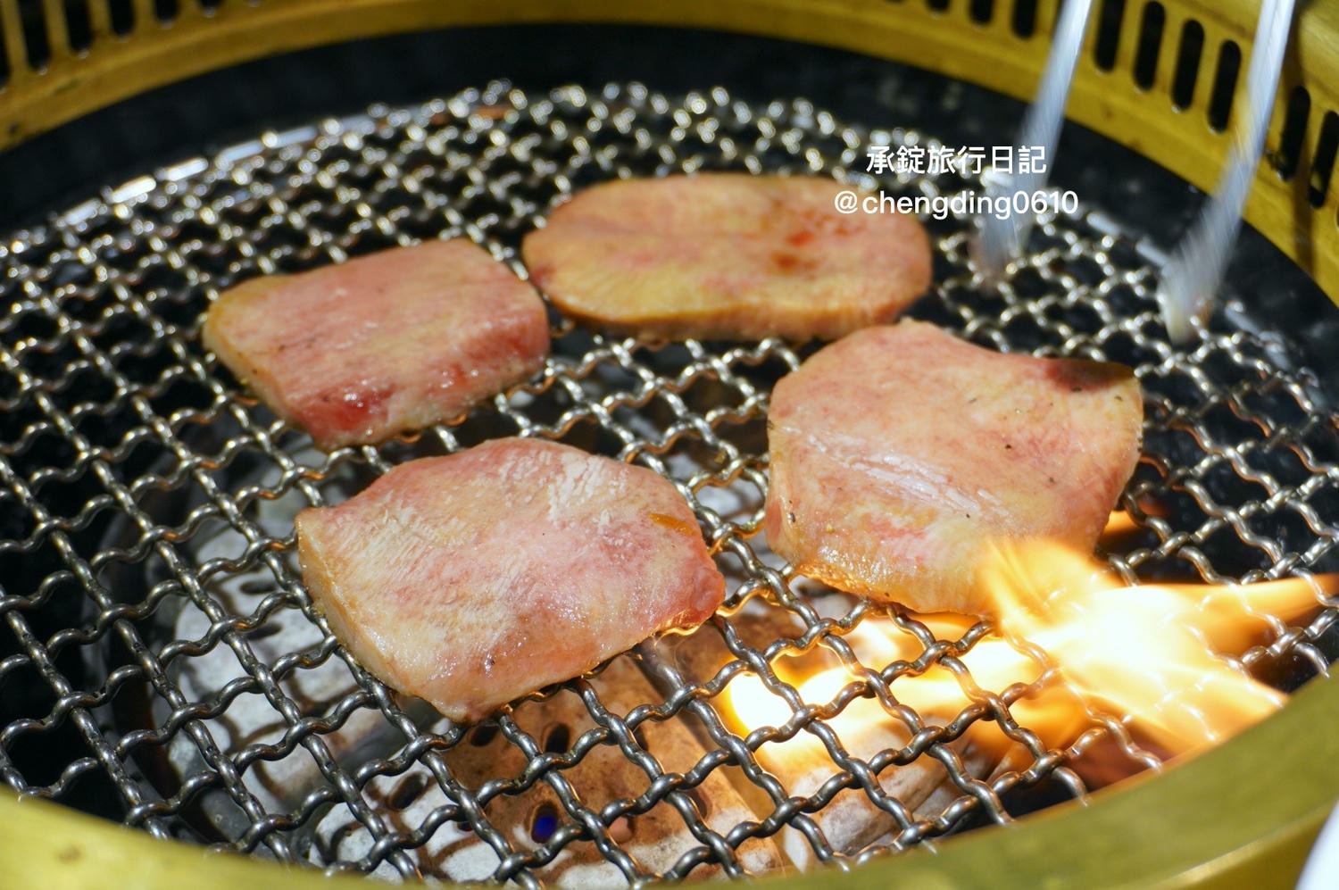 火火燒肉販賣所 台中公益總店|特選雙人套餐、單點-厚厚牛舌|全台最熱情的慶生活動!還有扭蛋機、拍貼機可以玩~ - 第9張圖 火火燒肉販賣所 台中公益總店|特選雙人套餐、單點-厚厚牛舌|全台最熱情的慶生活動!還有扭蛋機、拍貼機可以玩~