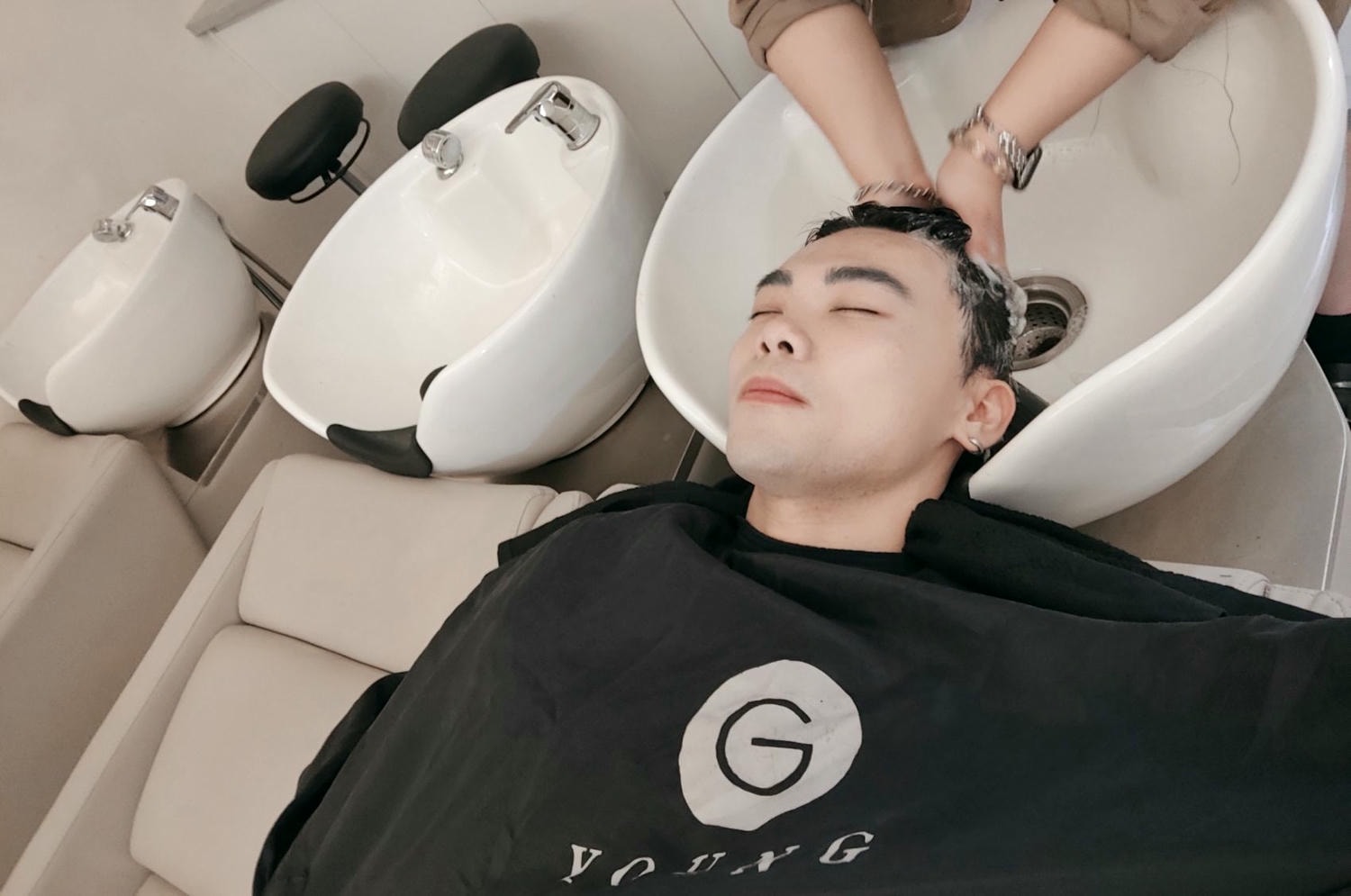鉅洋髮藝 安和店｜Gyoung Hair salon｜通化街剪髮｜台北大安區髮廊｜男生燙髮推薦｜萊斯利捲