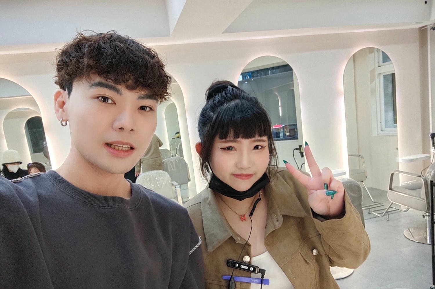 鉅洋髮藝 安和店｜Gyoung Hair salon｜通化街剪髮｜台北大安區髮廊｜男生燙髮推薦｜萊斯利捲
