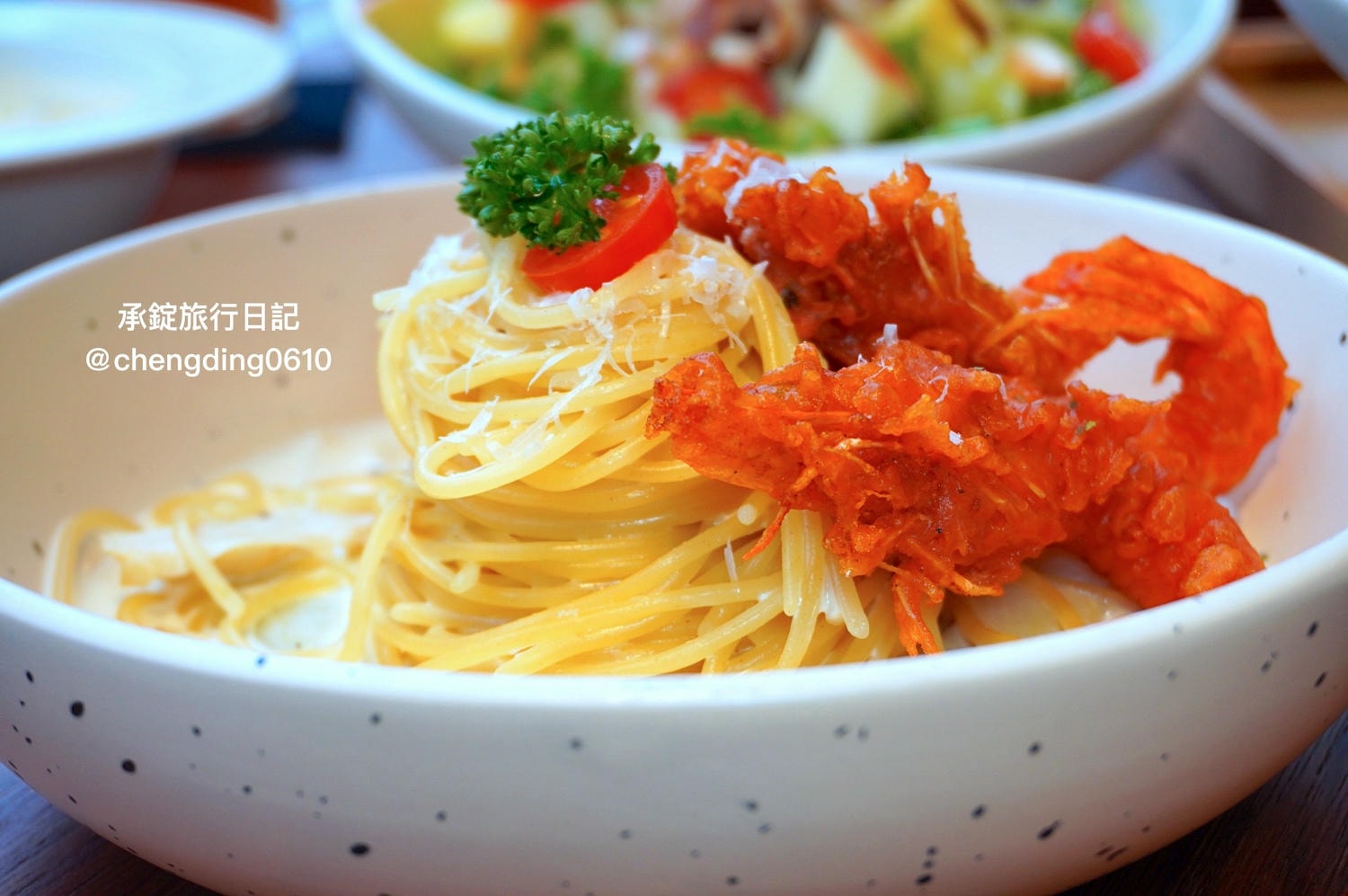 食久茶事｜台中大里玻璃貨櫃屋｜戶外庭院空間｜早午餐、咖哩飯、義大利麵、咖啡＆下午茶！寵物友善餐廳推薦