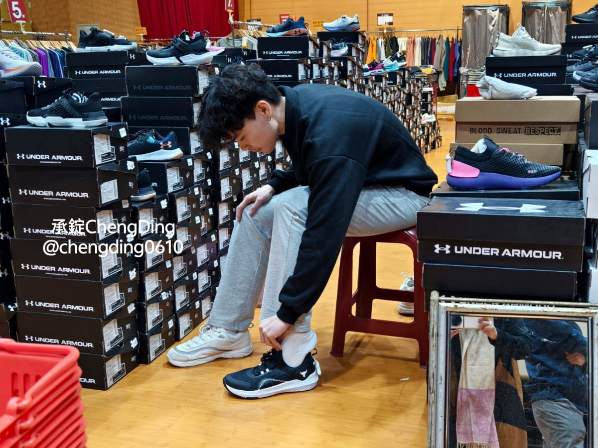 原廠出清【2025台北特賣會】UNDER ARMOUR運動服飾品牌，全場特價商品99元起！3件再8折、5件再7折～買愈多省越多！