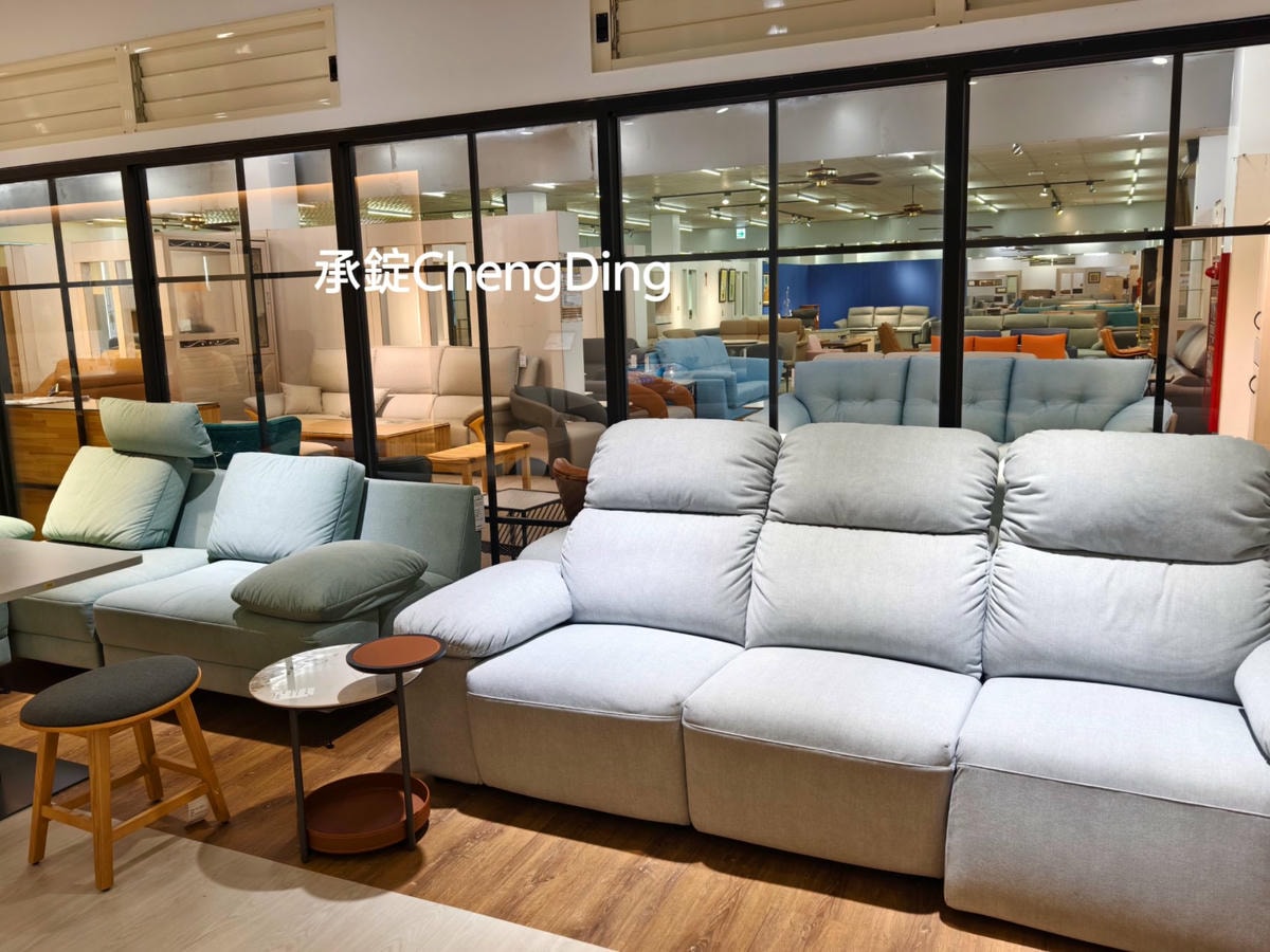 彰化家具行【先進傢俱 × iCAKU愛庫家居】3000坪大型展場|沙發、床墊、衣櫃、系統櫃一次看! - 第49張圖