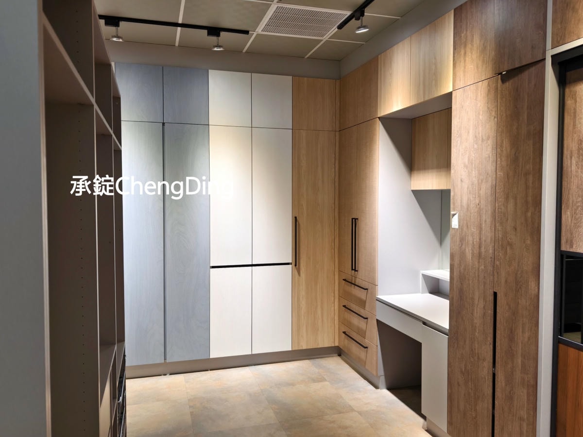 彰化家具行【先進傢俱 × iCAKU愛庫家居】3000坪大型展場|沙發、床墊、衣櫃、系統櫃一次看! - 第51張圖