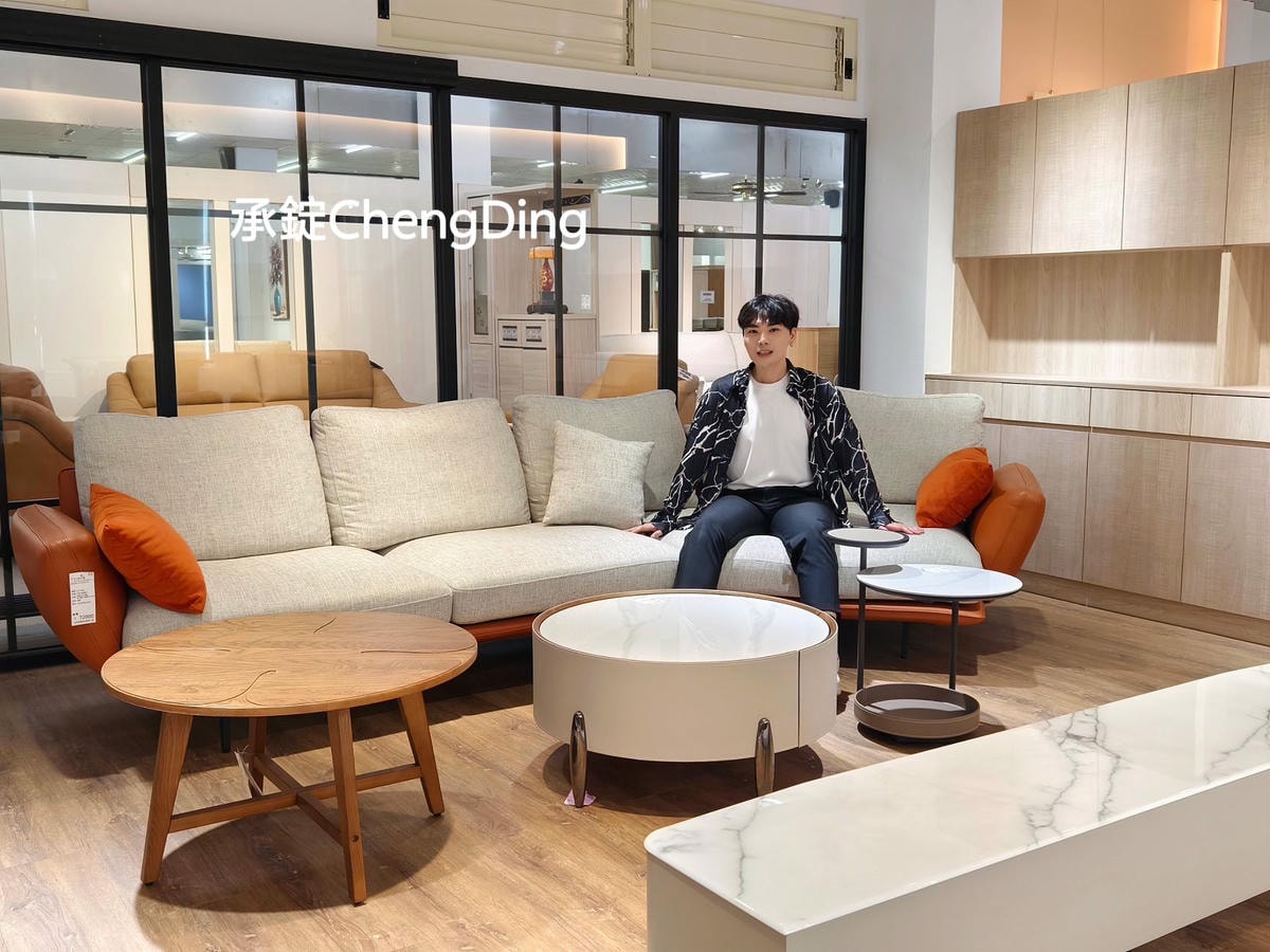 彰化家具行【先進傢俱 × iCAKU愛庫家居】3000坪大型展場|沙發、床墊、衣櫃、系統櫃一次看! - 第48張圖