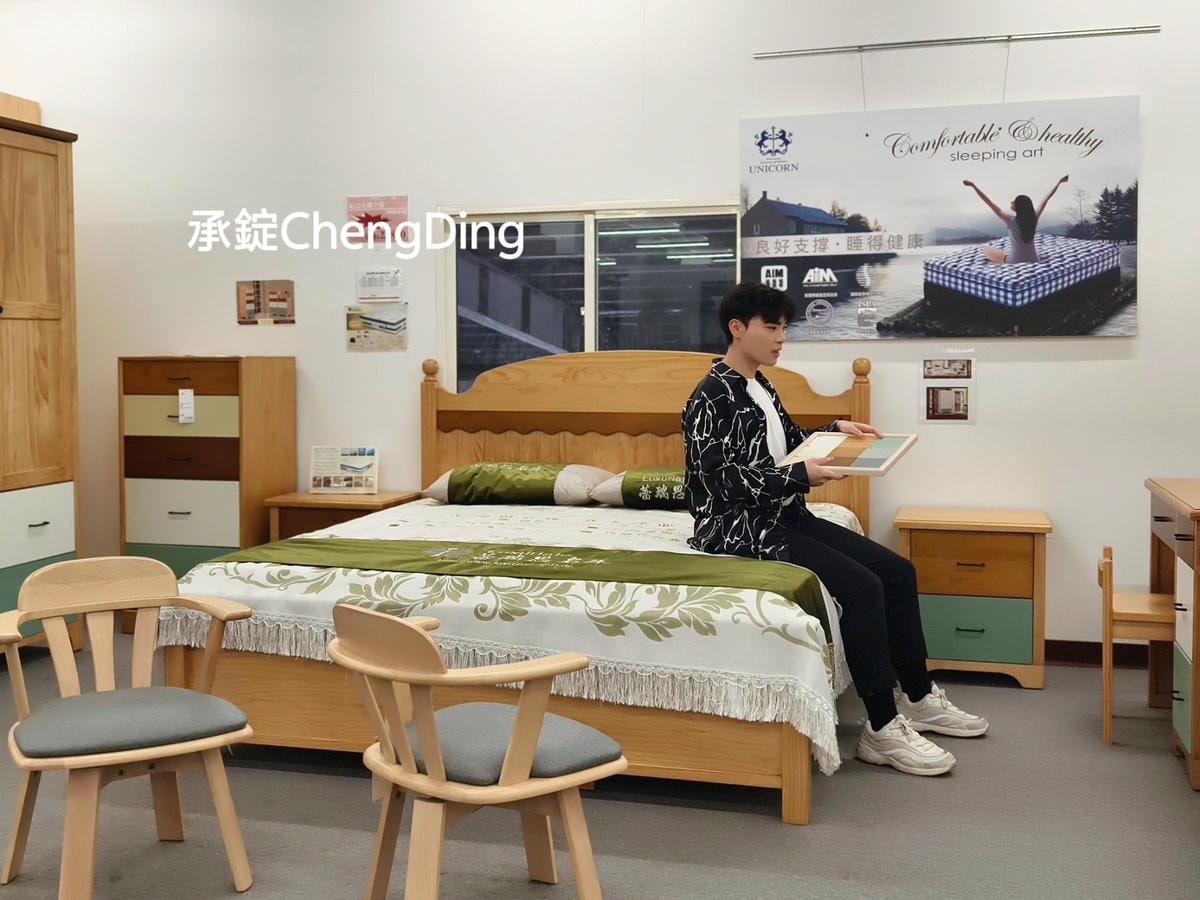 彰化家具行【先進傢俱 × iCAKU愛庫家居】3000坪大型展場|沙發、床墊、衣櫃、系統櫃一次看! - 第32張圖