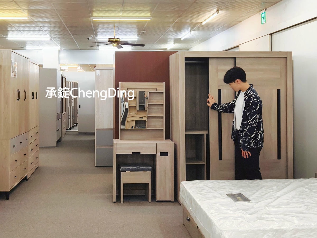 彰化家具行【先進傢俱 × iCAKU愛庫家居】3000坪大型展場|沙發、床墊、衣櫃、系統櫃一次看! - 第23張圖